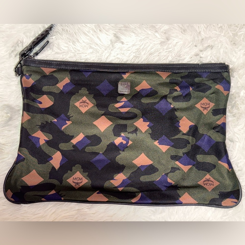MCM Clutch